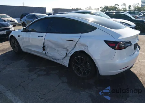 2023 Tesla Model 3 Rear-Wheel Drive z USA, uszkodzony, nr VIN 5YJ3E1EA2PF435491